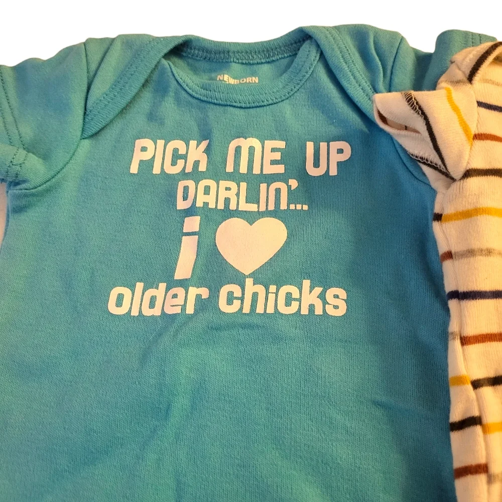 ⚠️SOLD⚠️Lot Of 8 Baby Boy Onesies Size Newborn - Picture 8 of 11